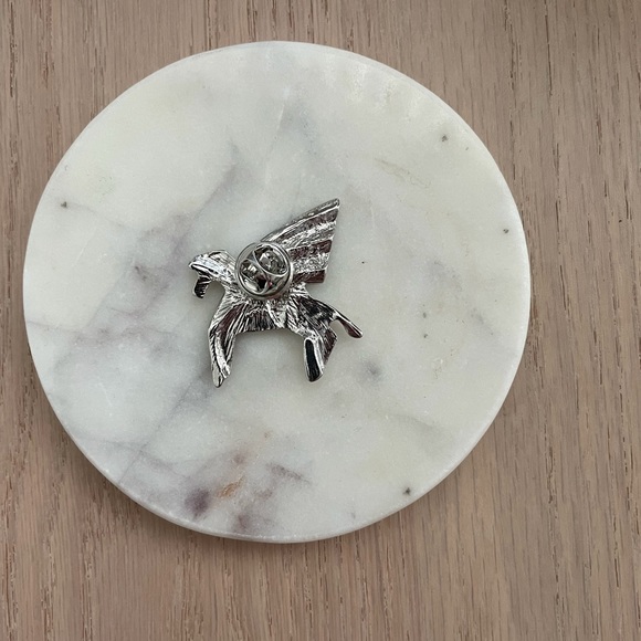 Origami Pegasus Winged Horse Silver Metal Pin Badge - Picture 3 of 4